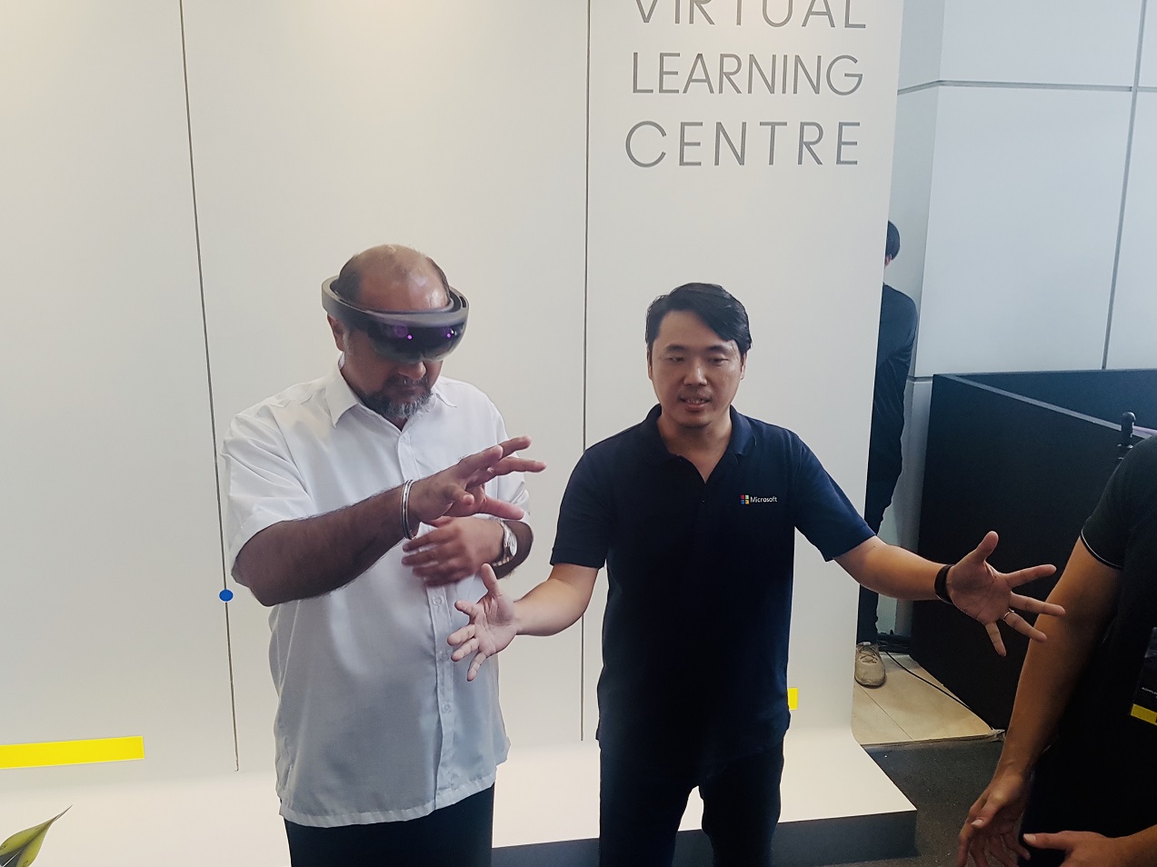 Hii also had the opportunity to showcase the HoloLens to Communications and Multimedia Minister Gobind Singh Deo.