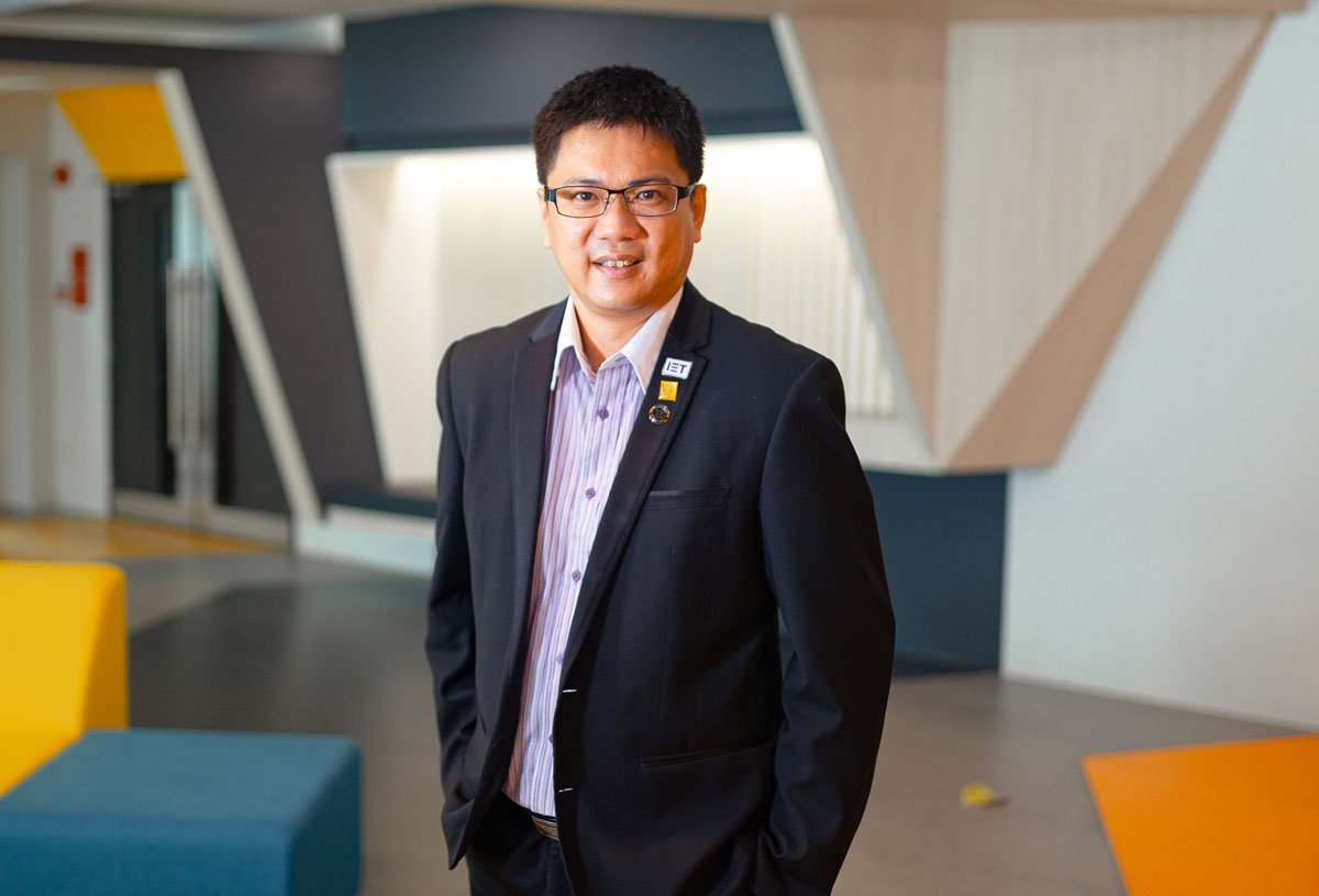 Associate Professor Dr. Chua Hong Siang, Head of School (Engineering & Science)