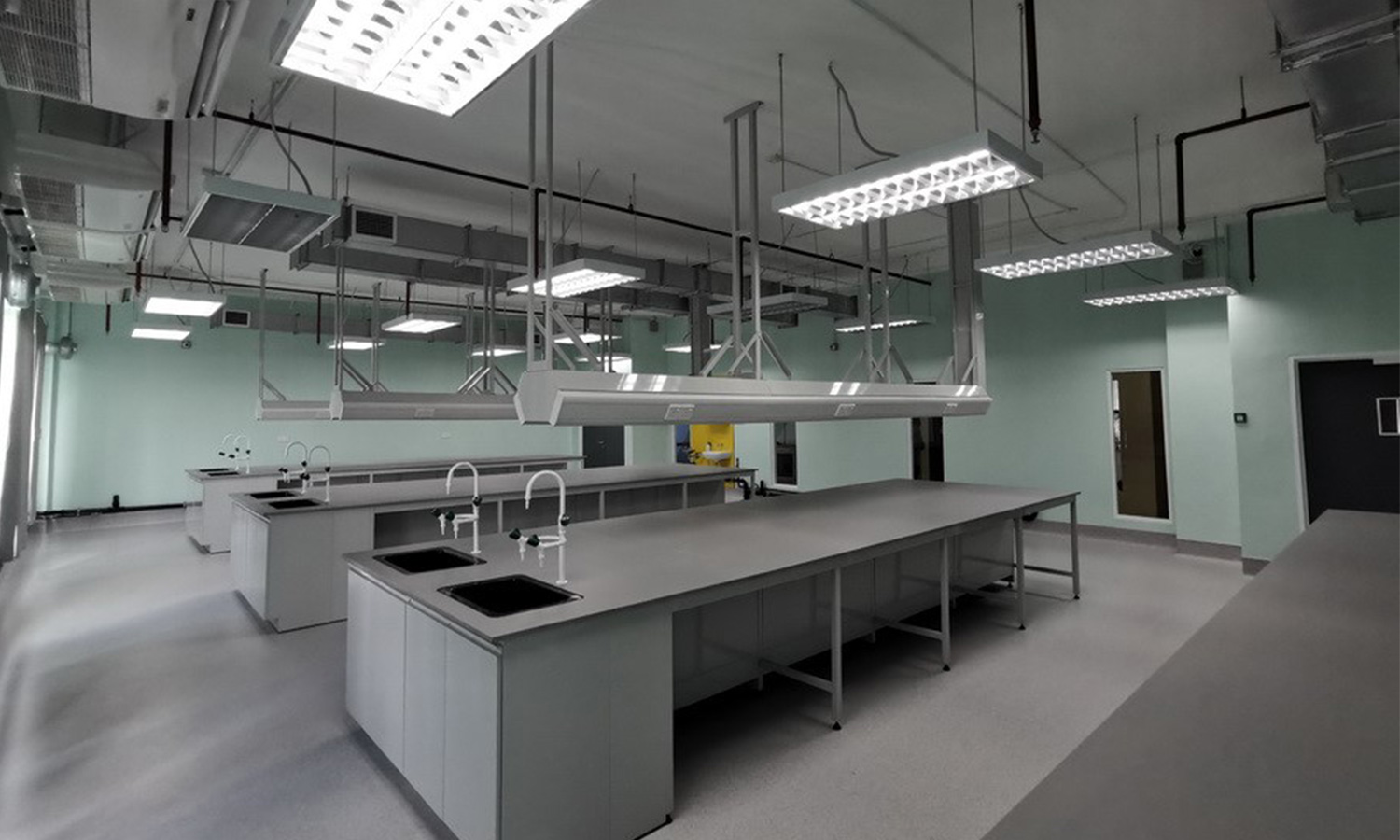 Final year research laboratory for Chemical Engineering students