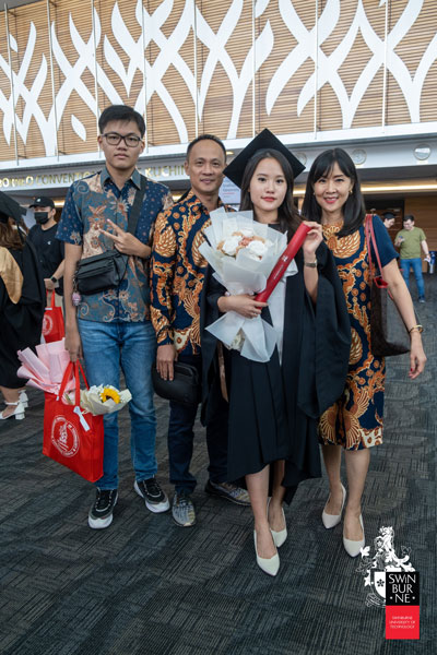 Vania Lim (second right) and her family at the graduation ceremony.  