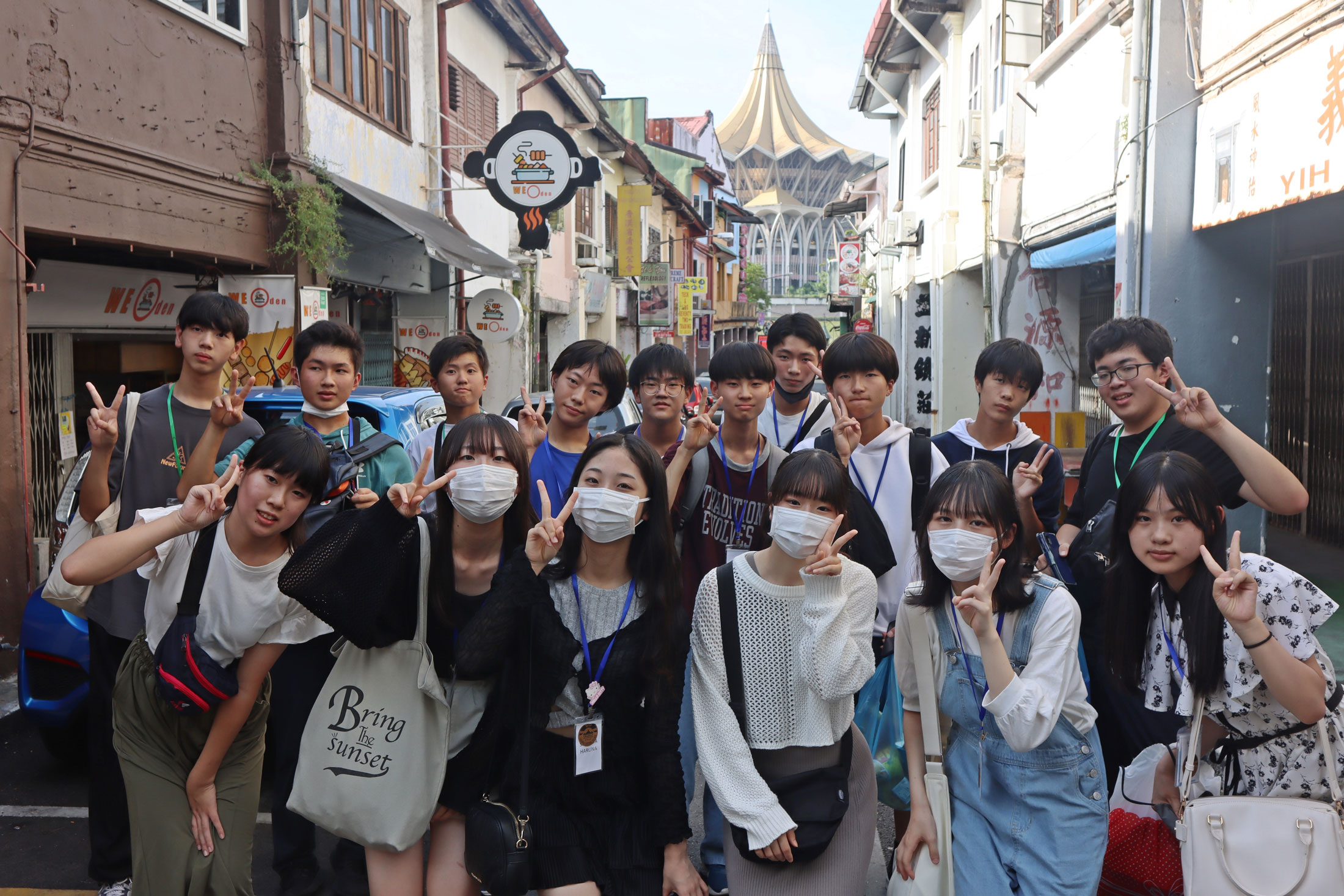 The Japanese students explore Carpenter Street.