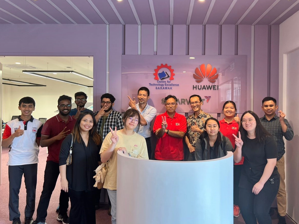 A team visit to CENTEXS, accompanied by Mr Joseph Koh (back row, fifth left). 