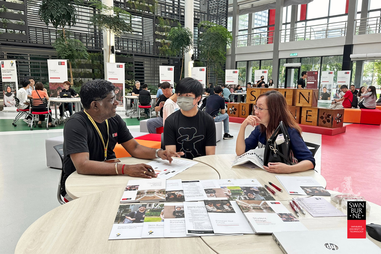 Discover a world of opportunities at Swinburne Open Day on 25 May