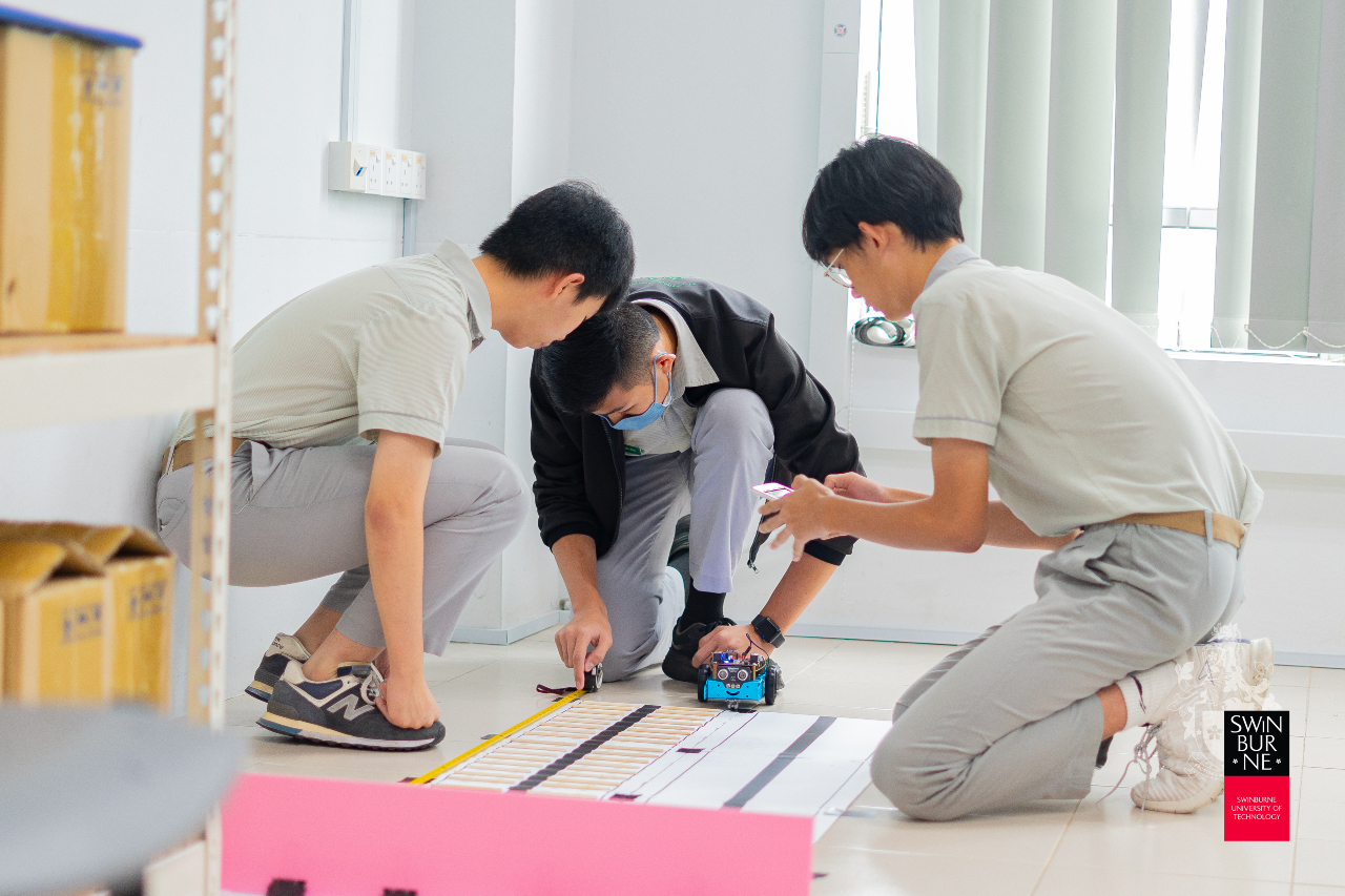 Experience STEM at Swinburne’s Big Day Out – where hands-on workshops and real-world challenges help you discover your future in science, engineering and tech.