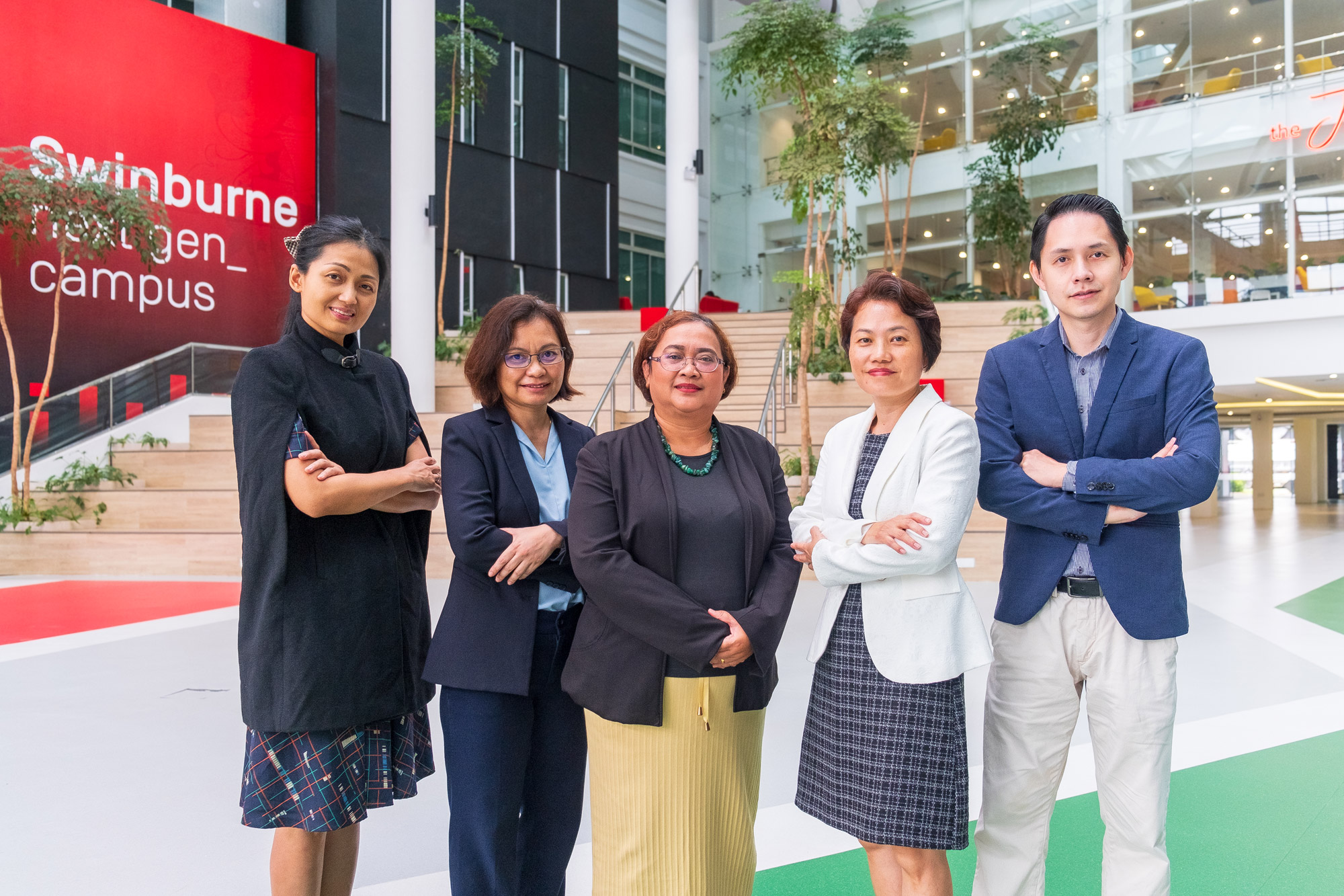 Swinburne Sarawak’s STREAM team wins two prestigious awards for educational impact
