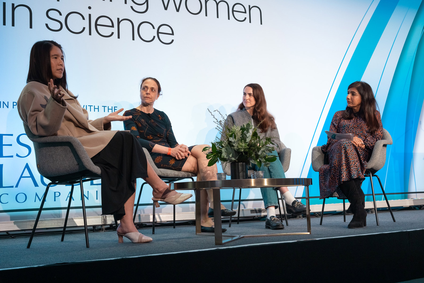 Ts Dr Lee Sue Han sharing her AI perspectives during the panel discussion “What AI Needs to Reach Its Full Potential in STEM”.