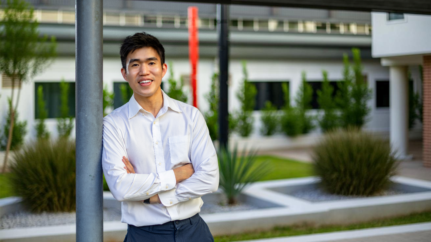 A Swinburne alumnus in Malaysia leads digital transformation engineering at a global firm while empowering future engineers through STEM and community initiatives.