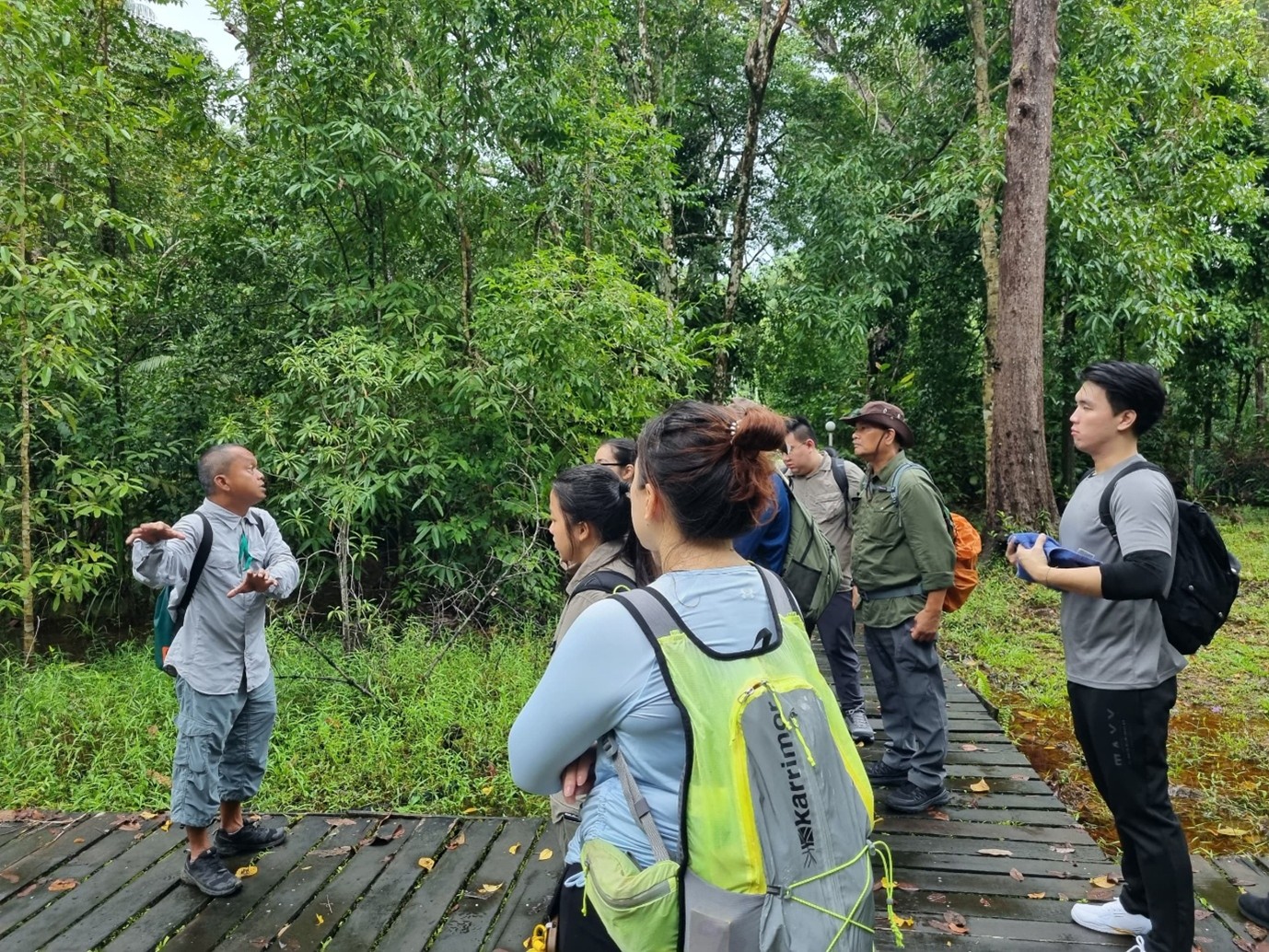 Swinburne Sarawak leads a biodiversity conservation field program at Bako National Park, combining Indigenous knowledge and digital technology for environmental learning.