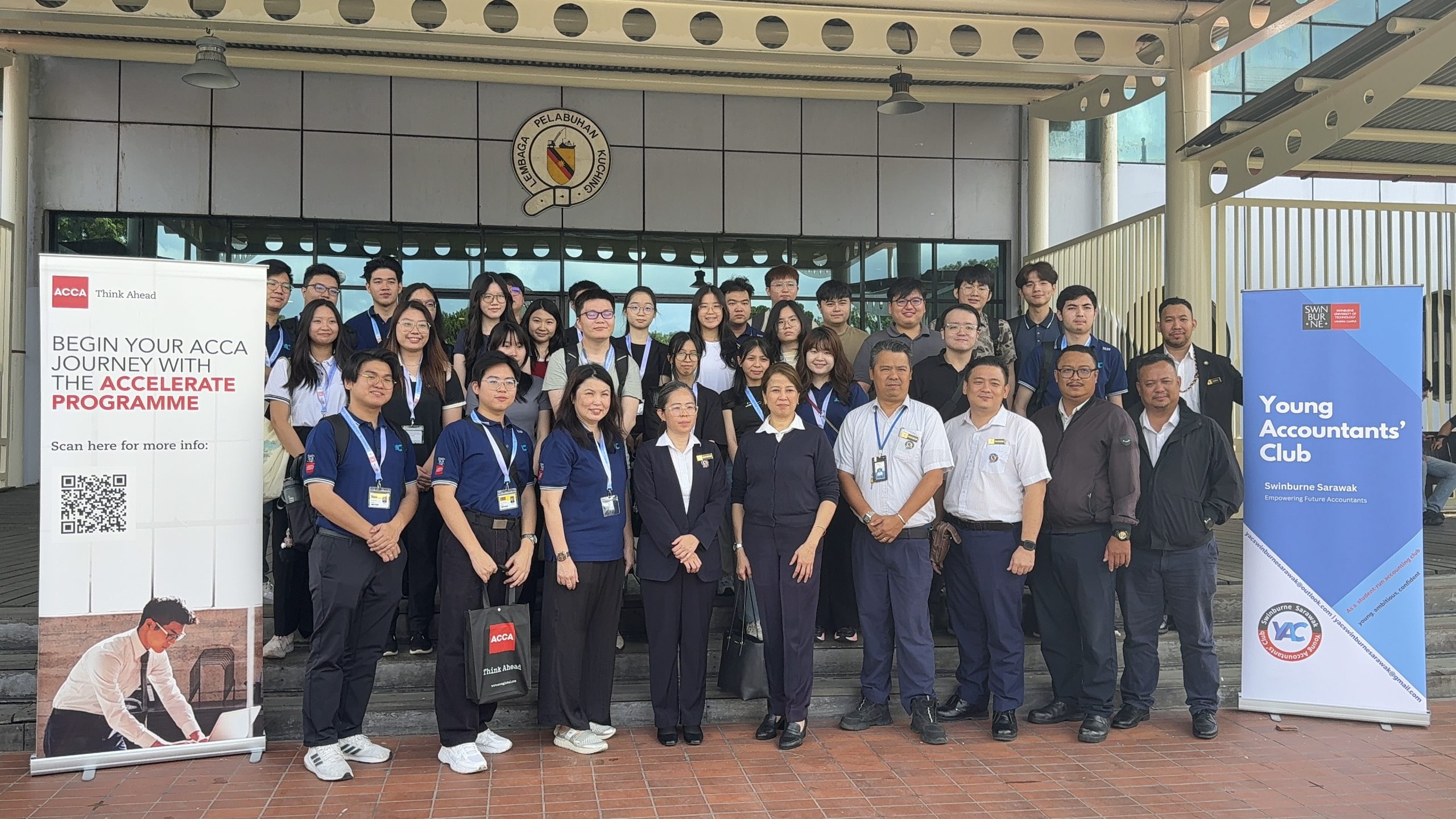 Swinburne’s Young Accountant’s Club visit Kuching Port and ASTEEL Sarawak