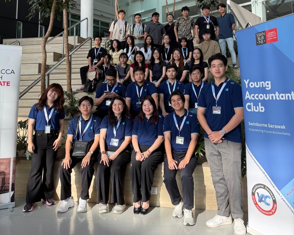 Swinburne Sarawak Young Accountants’ Club Gains Industry Exposure at Kuching Port and ASTEEL