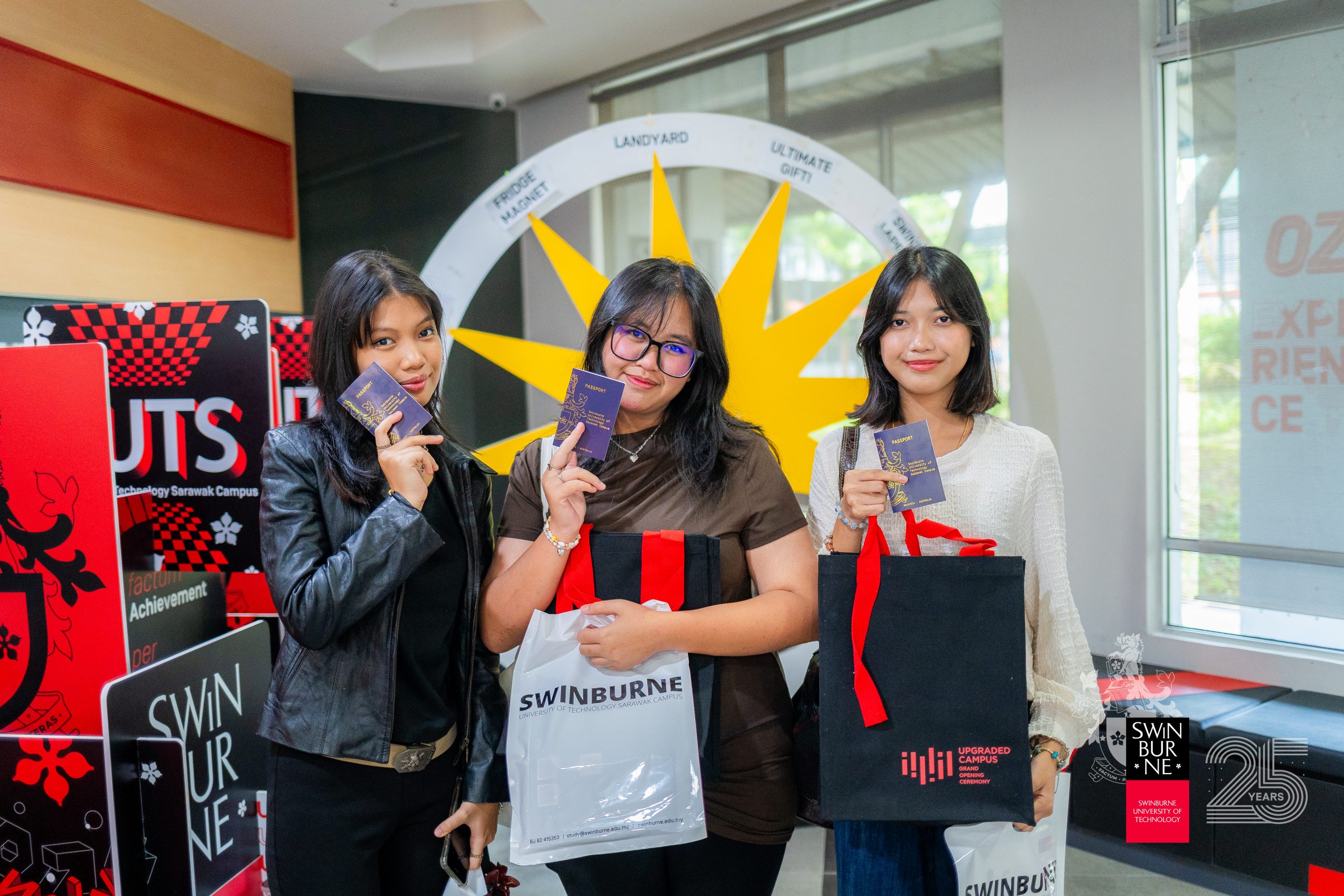 A Swinburne Sarawak Open Day is your chance to speak with academics, explore the campus, and get every questions about study options and financial assistance at a globally recognised Australian university.