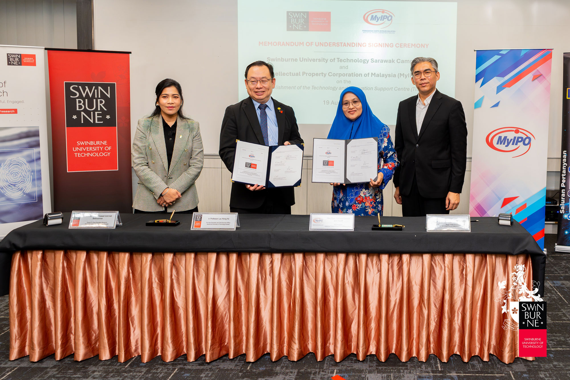 Swinburne Joins Malaysia’s Technology and Innovation Support Centre Network as 27th Member through MoU with MyIPO